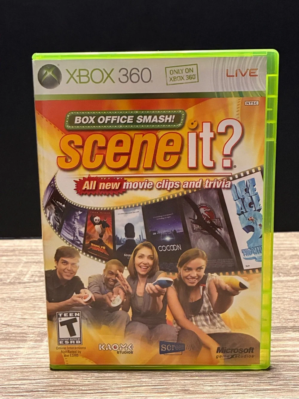 SCENE IT? Box Office Smash Bundle (Xbox 360, 2008 Disc + 4 Controllers) CIB VGC